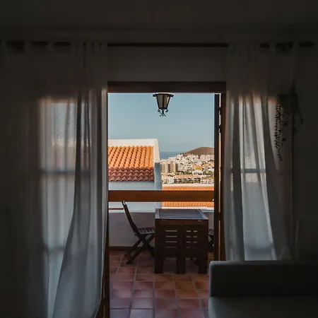 Confortable Estudio En Cristianos Los Cristianos (Tenerife)